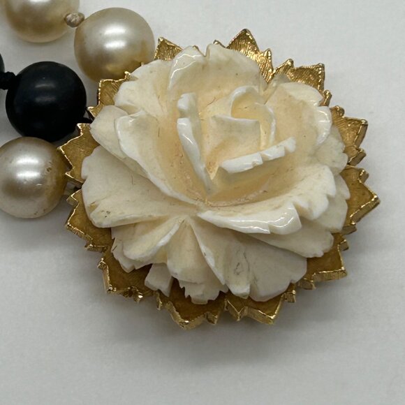 Vintage Double Strand Faux Pearl & Single Black Bead Necklace Floral Box Clasp - Picture 9 of 16